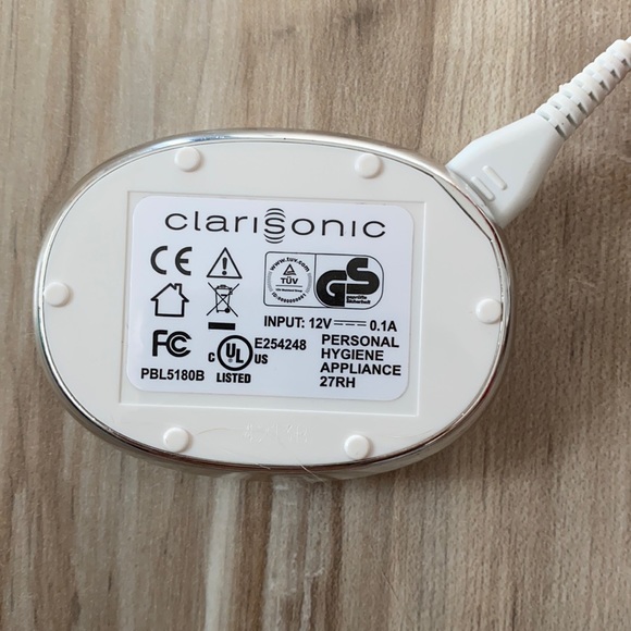 ❤️ Clarisonic Opal Skincare Charger - Picture 4 of 5